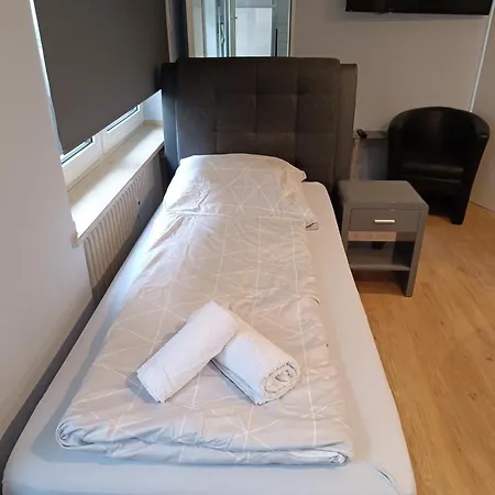 Sofia * Ντίσελντορφ